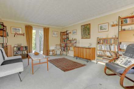 Knowle Close, Caversham Heights, Reading, Image 3