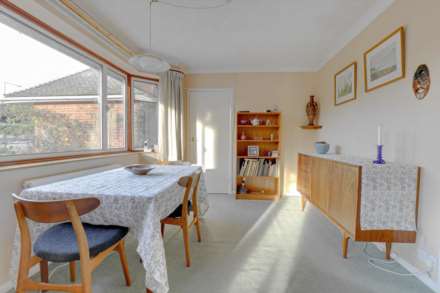 Knowle Close, Caversham Heights, Reading, Image 5