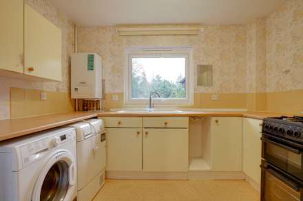 Woodrow Court, Caversham, Image 4