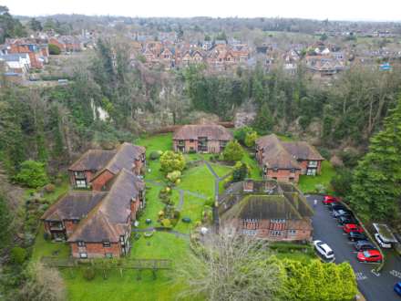 Woodrow Court, Caversham, Image 9