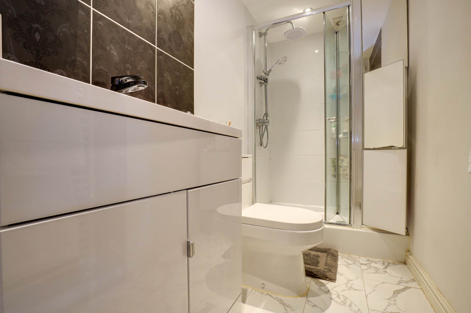 Silverthorne Drive, Caversham Heights, Image 25
