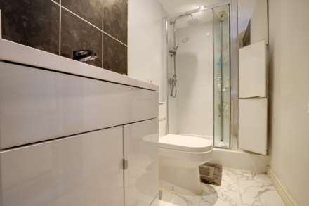 Silverthorne Drive, Caversham Heights, Image 25