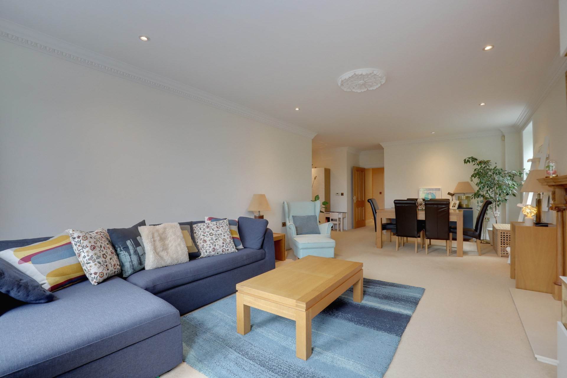 Treetops, Caversham Heights, Reading, Image 5