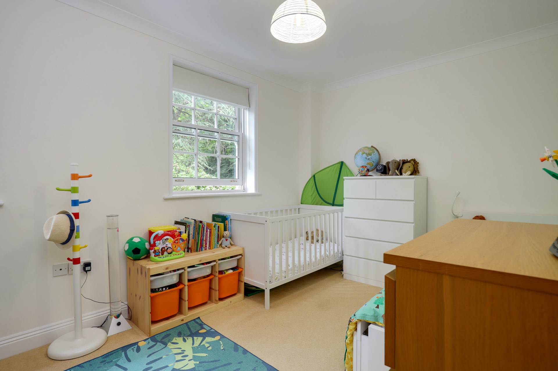Treetops, Caversham Heights, Reading, Image 8