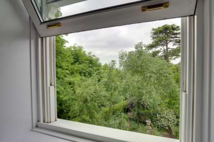 Treetops, Caversham Heights, Reading, Image 24