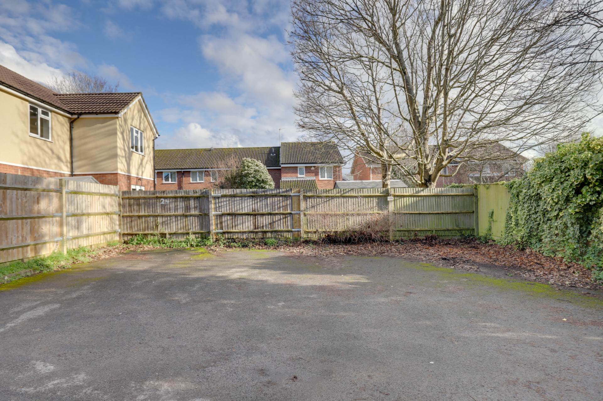 The Willows, Caversham, Image 21