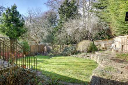 Greenleaves, Upper Warren Avenue, Caversham Heights, Image 2