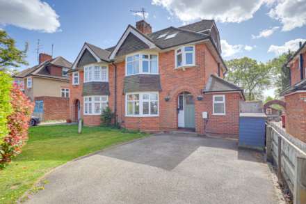 4 Bedroom Semi-Detached, Chalgrove Way, Emmer Green