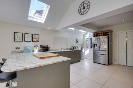Chalgrove Way, Emmer Green, Image 12