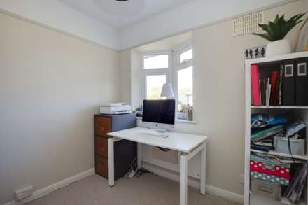 Chalgrove Way, Emmer Green, Image 31