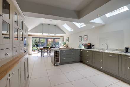 Chalgrove Way, Emmer Green, Image 4