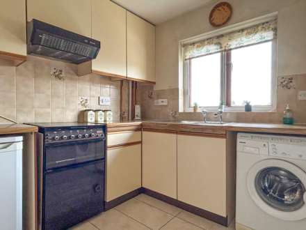 Essex Way, Sonning Common, South Oxfordshire, Image 7