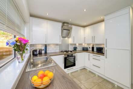 Hewett Avenue, Caversham Heights,Reading, Image 3