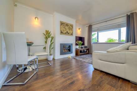 Hewett Avenue, Caversham Heights,Reading, Image 4