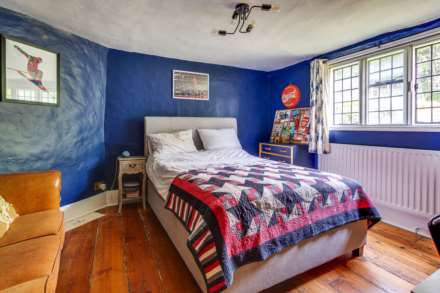 Church Road, Caversham, Image 18