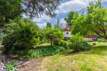 Church Road, Caversham, Image 27