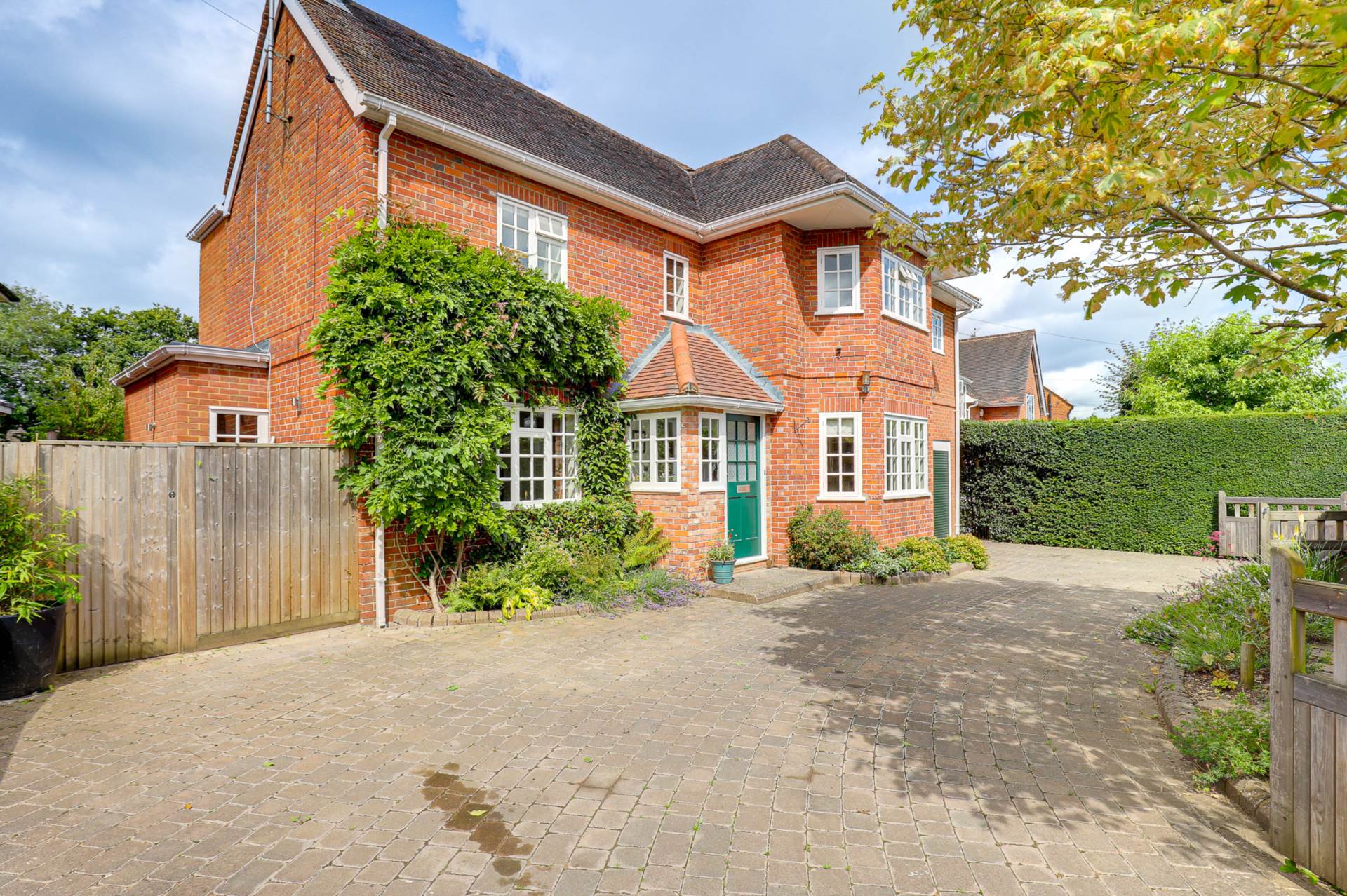 Peppard Road, Emmer Green, Image 2