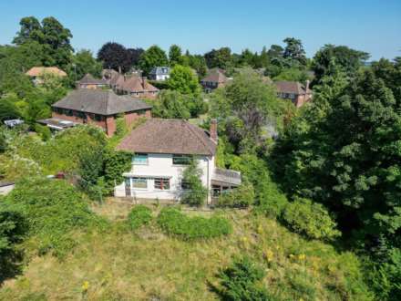 4 Bedroom Detached, Kelmscott Close, Caversham Heights, Reading