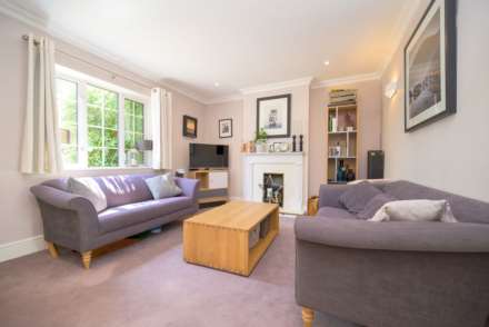 Kiln Road, Emmer Green, Reading, Image 6
