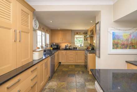 Kiln Road, Emmer Green, Reading, Image 8