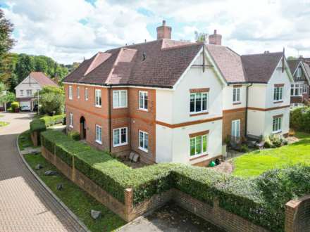 2 Bedroom Apartment, Glendale House, Charlotte Close