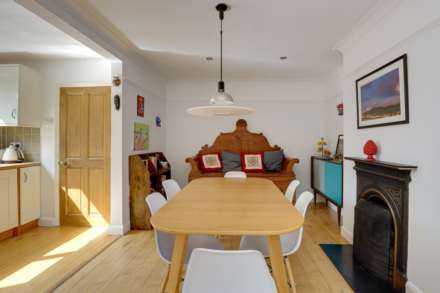 Hemdean Road, Caversham, Image 16