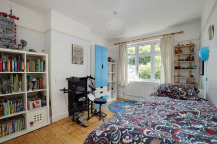 Hemdean Road, Caversham, Image 19