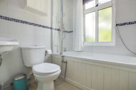 Hemdean Road, Caversham, Image 26