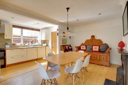 Hemdean Road, Caversham, Image 4