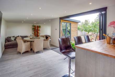 White Cottage, Surley Row, Caversham, Reading, Image 25