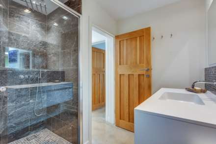 Balmore Drive, Caversham, Image 22