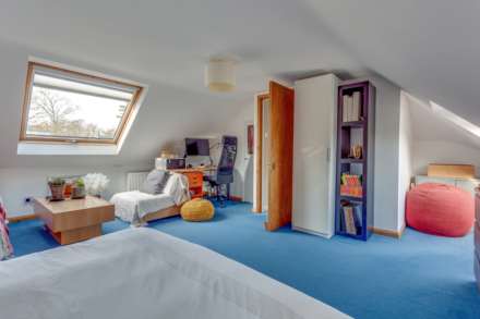 Balmore Drive, Caversham, Image 26
