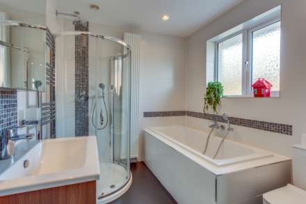 Balmore Drive, Caversham, Image 31