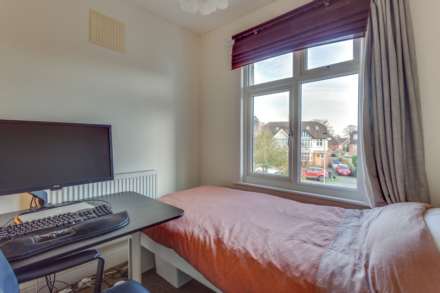 Balmore Drive, Caversham, Image 32
