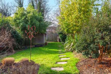 Balmore Drive, Caversham, Image 9