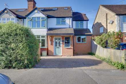 5 Bedroom Semi-Detached, Matlock Road, Caversham Heights