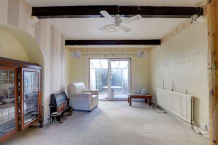Grove Road, Emmer Green, Image 4