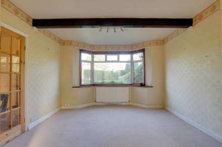 Grove Road, Emmer Green, Image 6