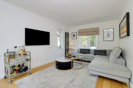 Chazey Road, Caversham Heights, Reading, Image 3