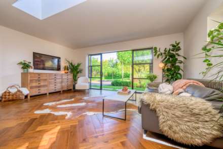 Upper Warren Avenue, Caversham Heights, Reading, Image 15