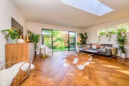 Upper Warren Avenue, Caversham Heights, Reading, Image 16