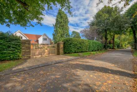 Upper Warren Avenue, Caversham Heights, Reading, Image 35