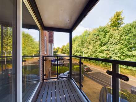 Glenrhondda, Emmer Green, Reading, Berkshire, RG4, Image 11