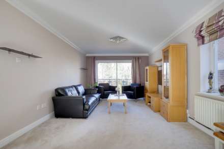 Glenrhondda, Emmer Green, Reading, Berkshire, RG4, Image 14