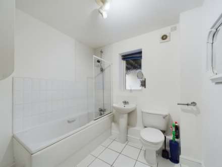 Glenrhondda, Emmer Green, Reading, Berkshire, RG4, Image 17