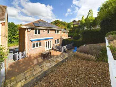 Glenrhondda, Emmer Green, Reading, Berkshire, RG4, Image 27