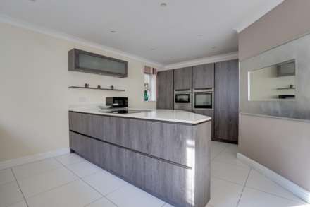 Glenrhondda, Emmer Green, Reading, Berkshire, RG4, Image 4