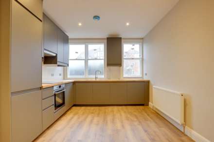 Priory Avenue, Caversham, Image 8