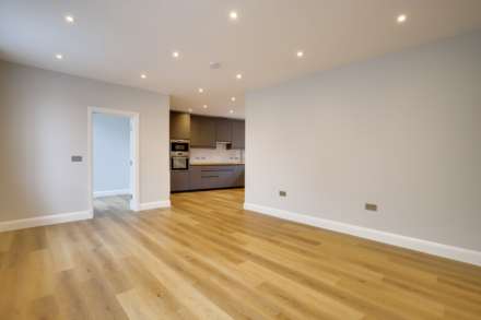 Priory Avenue, Caversham, Image 2