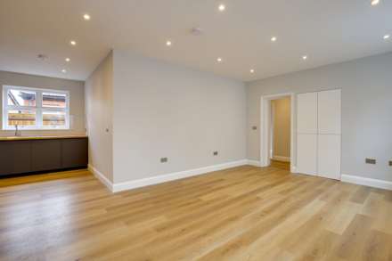 Priory Avenue, Caversham, Image 5
